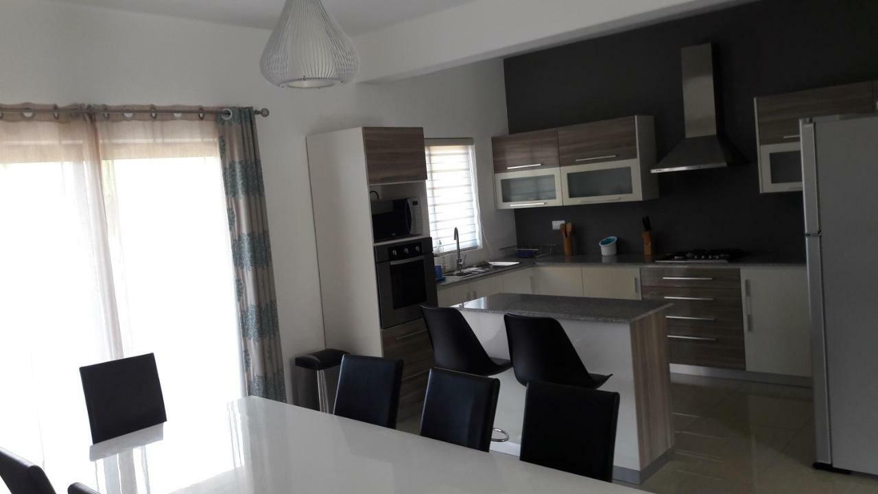 Villazur Flic en Flac Экстерьер фото